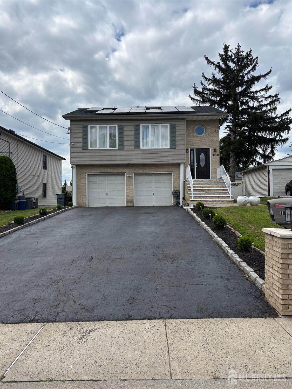 1830 Barnett Street - Photo 1