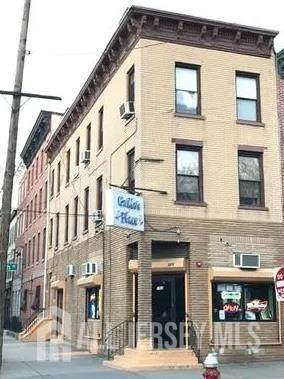 288 6th Street - Photo 1