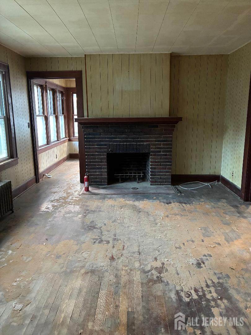 128-128 1st Street - Photo 1