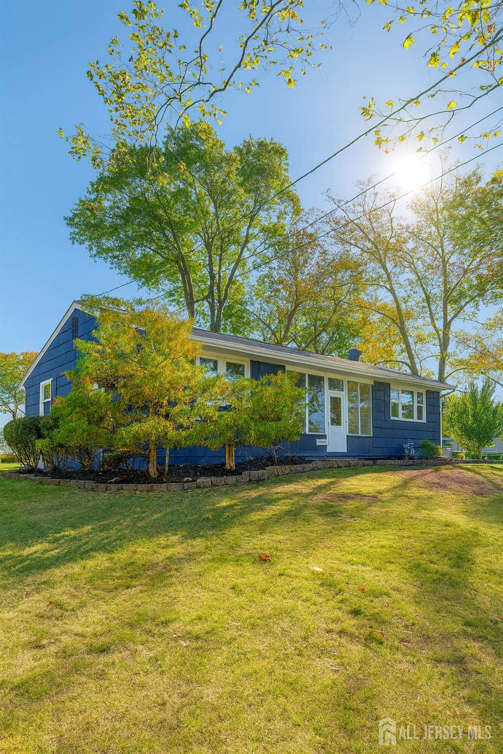 93 Vera Street - Photo 1