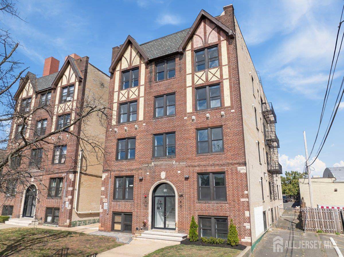 118 2nd Avenue - Photo 1