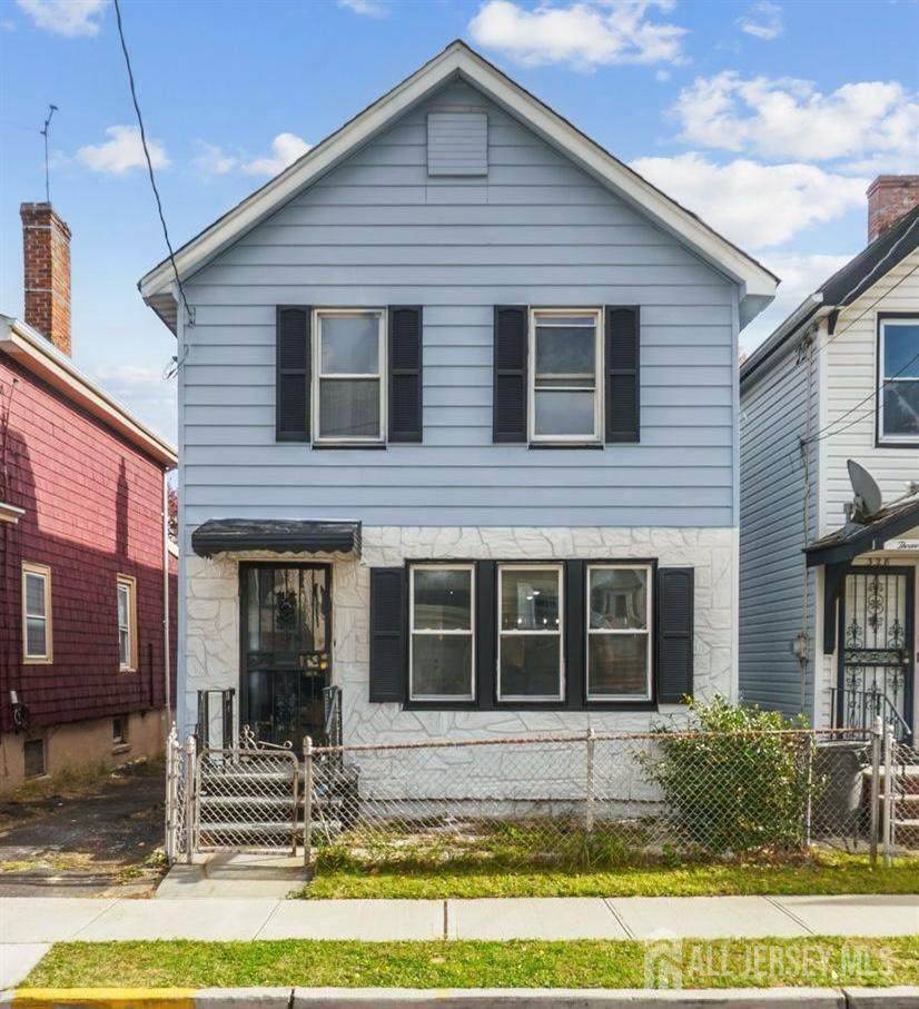 326 Ogden Street - Photo 1