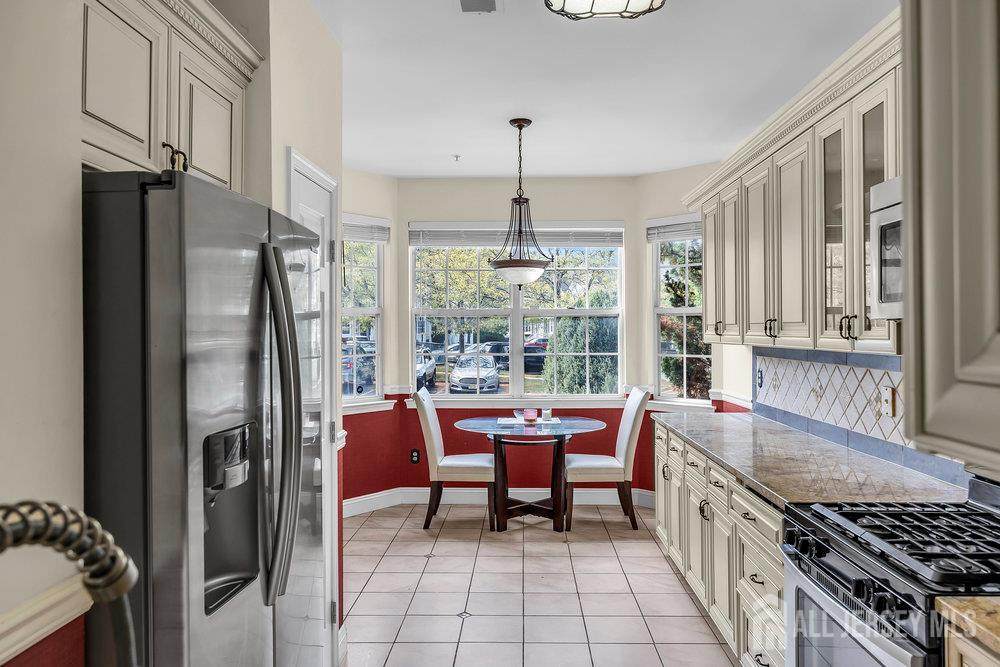 408 Blossom Circle - Photo 1