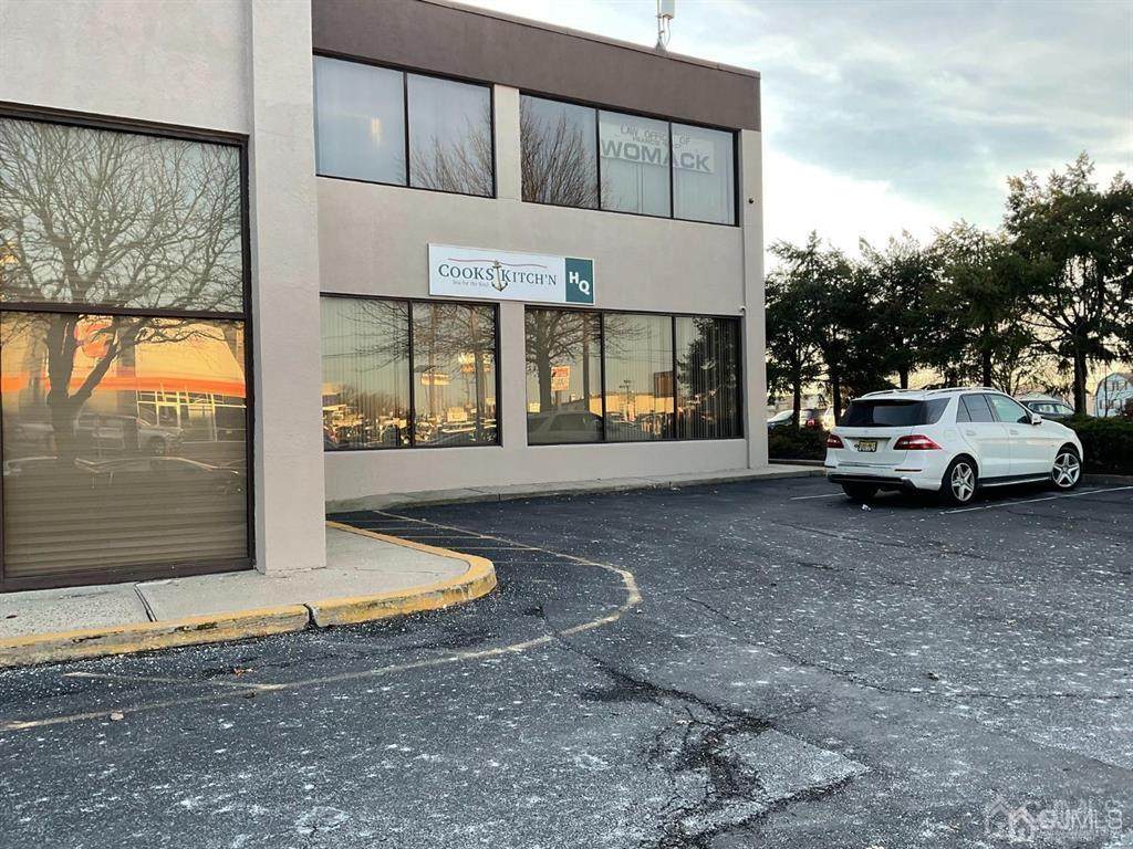 521 Green Street - Photo 1