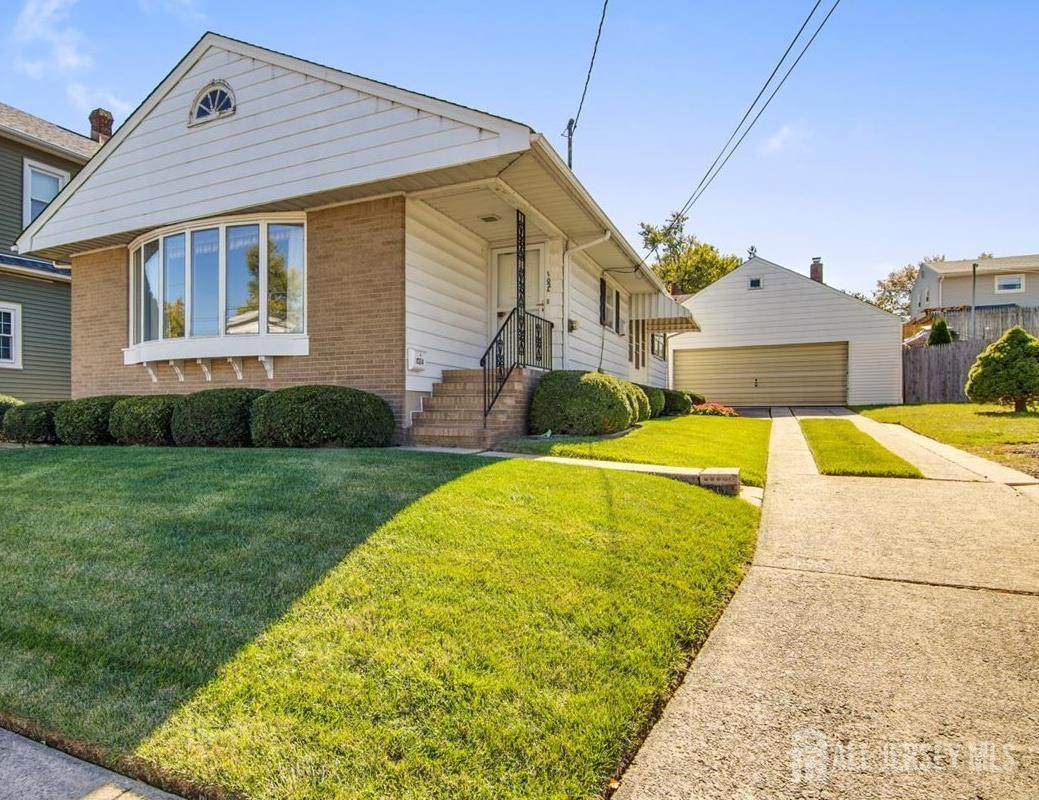 102 Prentice Avenue - Photo 1