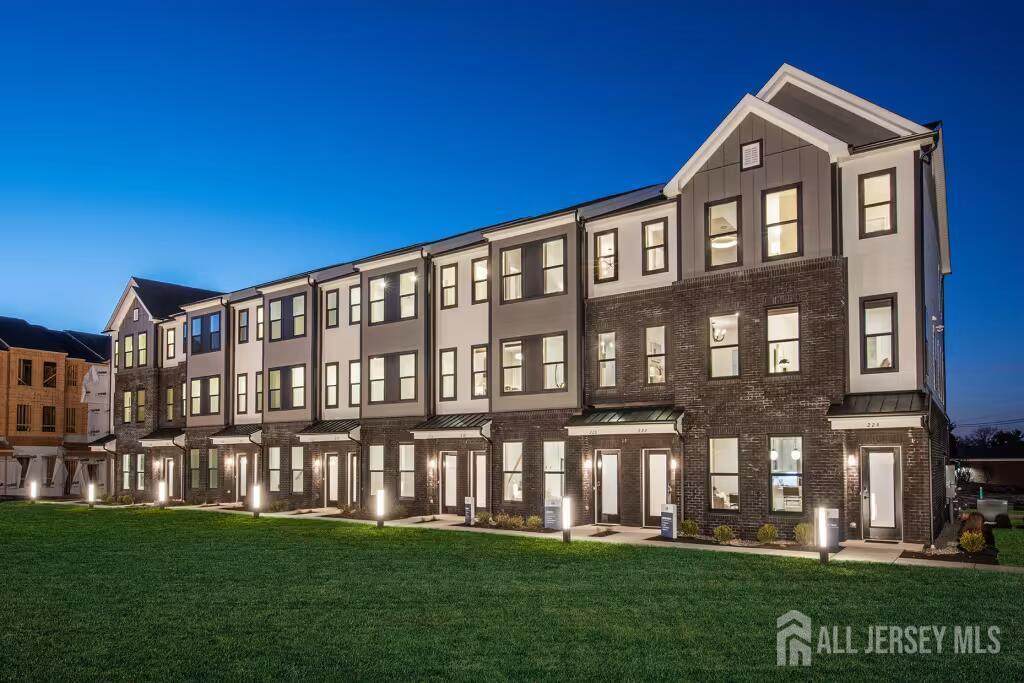 220 Jessie Place - Photo 1