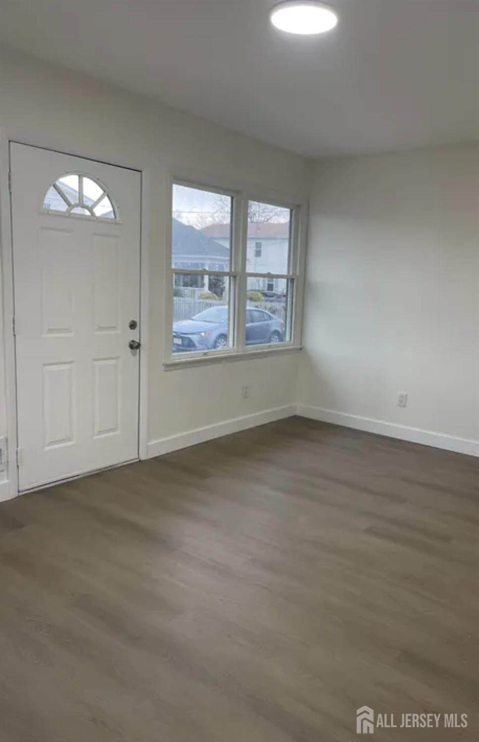 84 Seabreeze Way - Photo 1