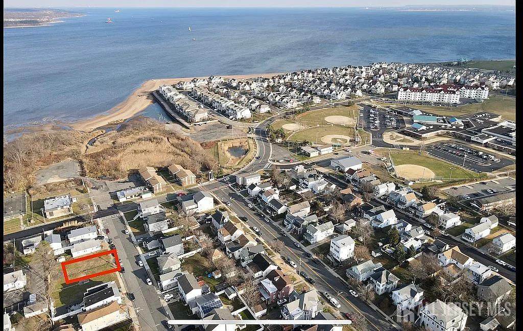 110 Henry Street - Photo 1