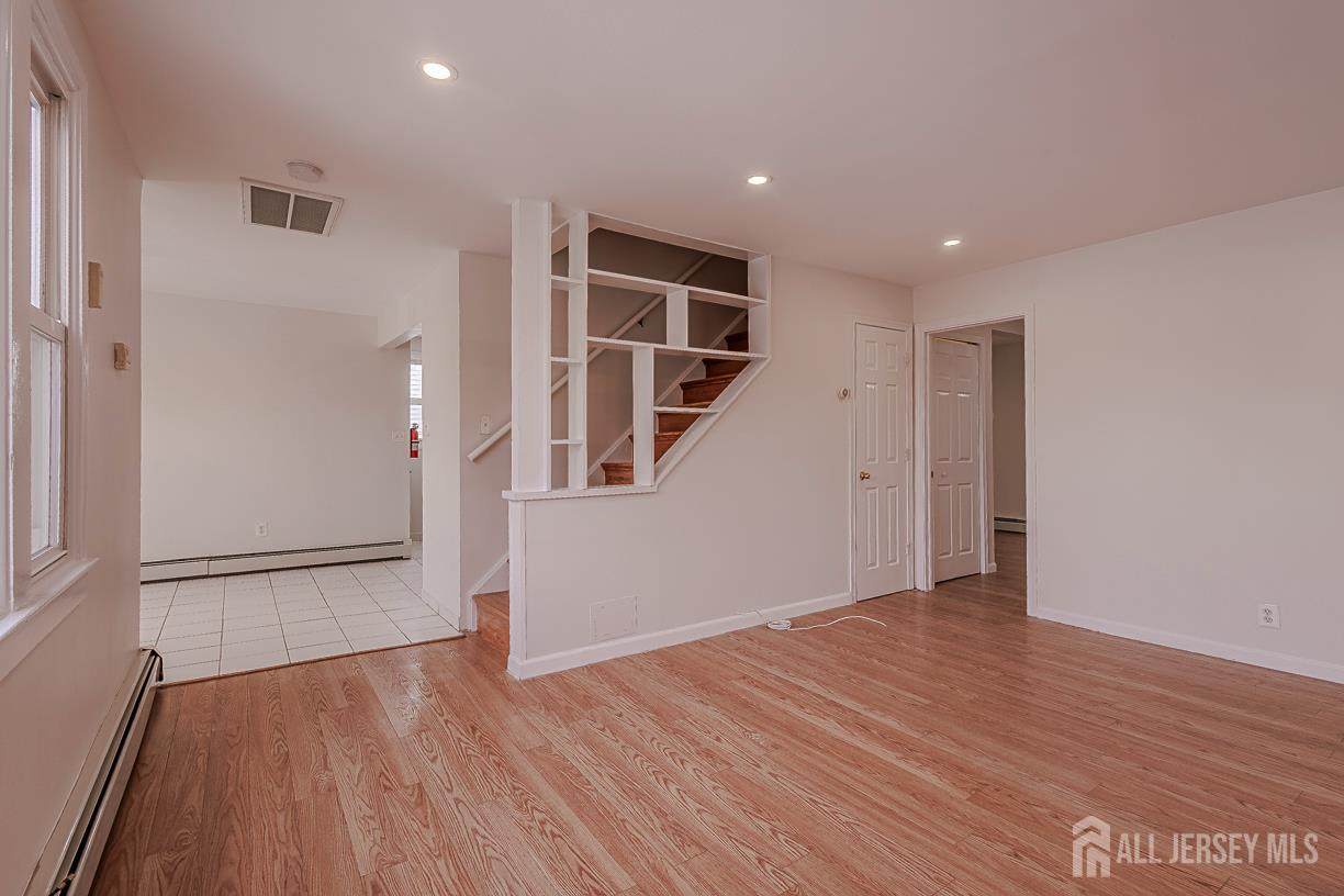 253 9th Street - Photo 1