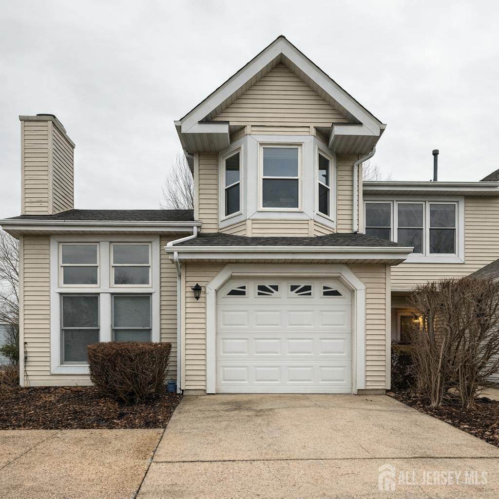 107 Lloyd Court - Photo 1