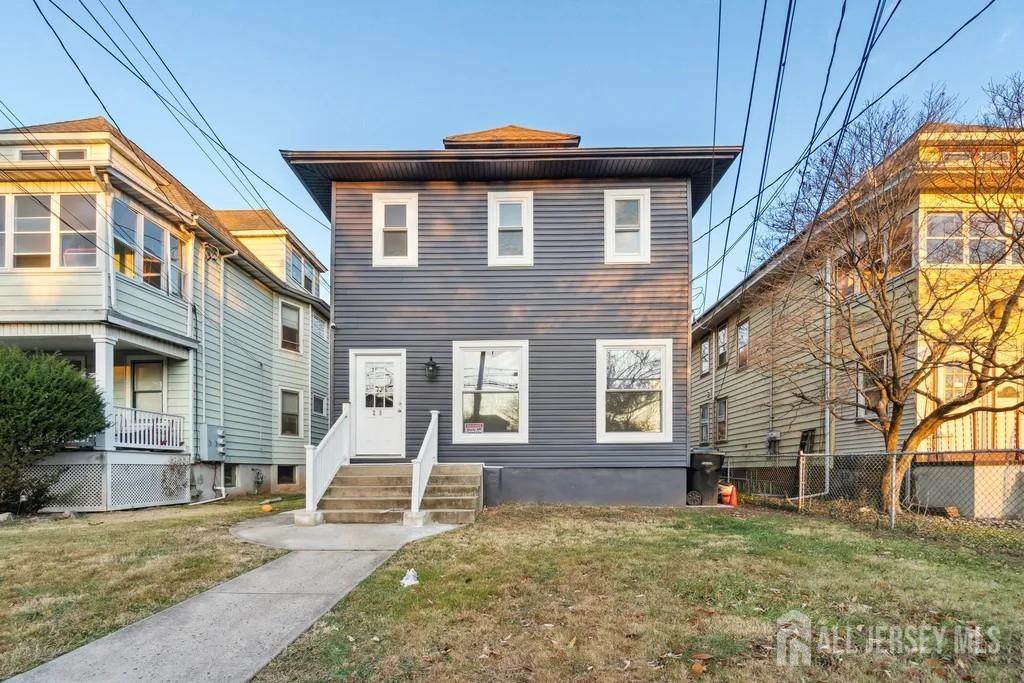 29 2nd Avenue - Photo 1