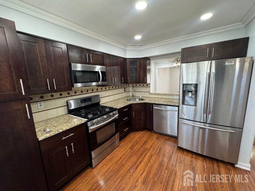 121 Dunham Avenue - Photo 1