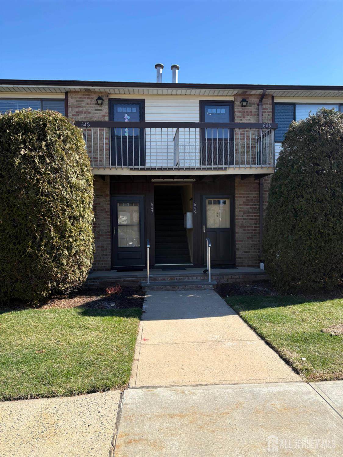 648 Cricket Lane - Photo 1