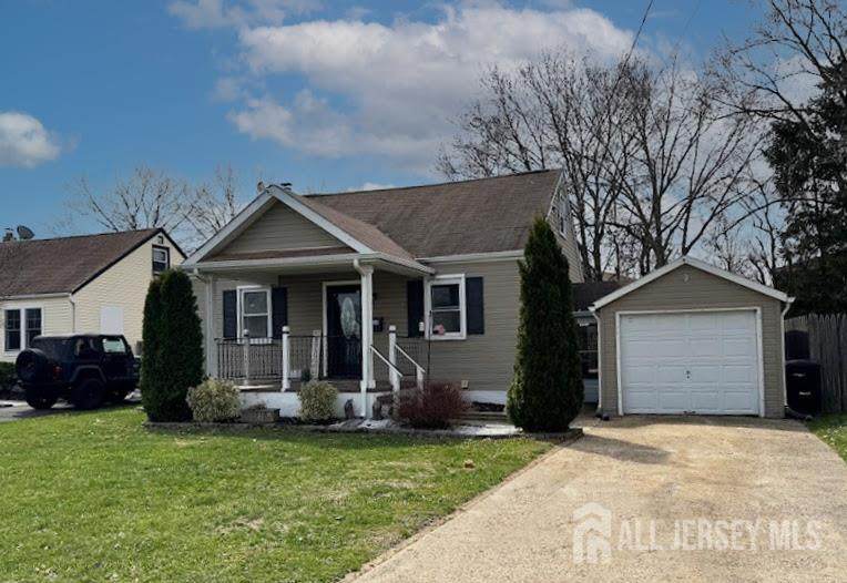 34 Eisenhower Avenue - Photo 1