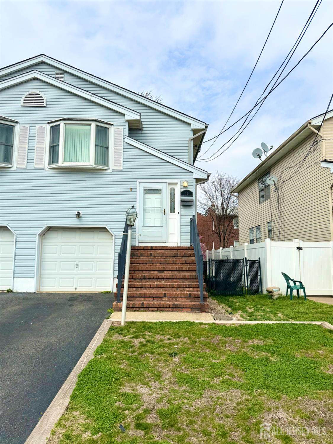10 Holmes Street - Photo 1