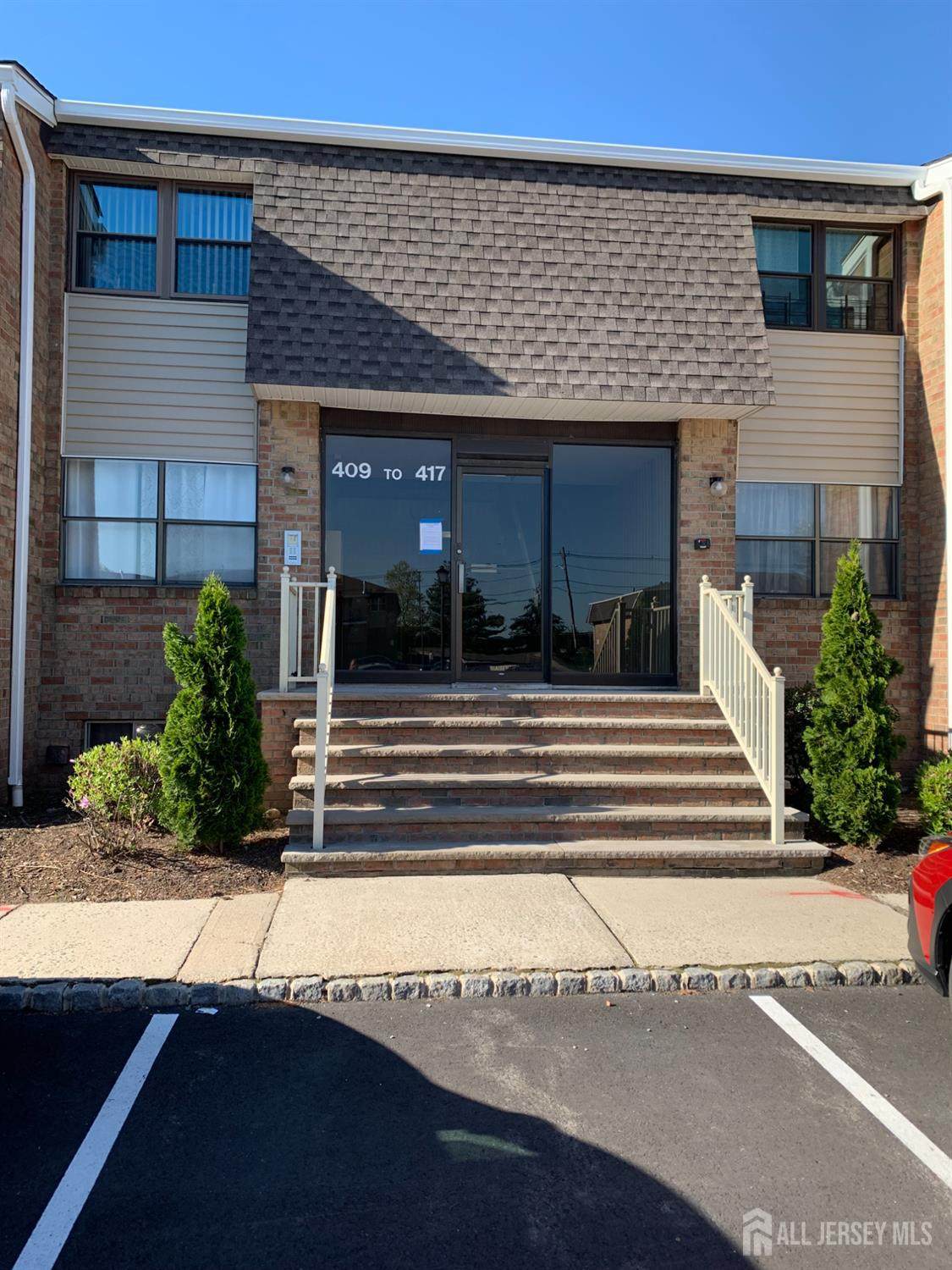 414 Sharon Court - Photo 1