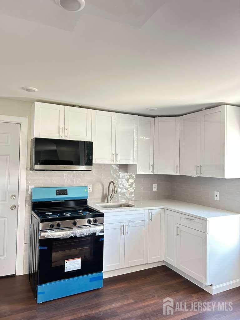 8 Hampton Street - Photo 1