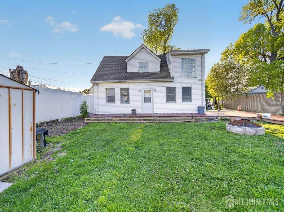 109 Bernard Street - Photo 1