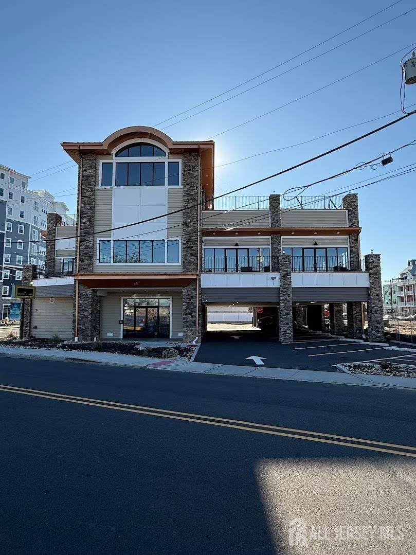 260 Beachway Avenue - Photo 1