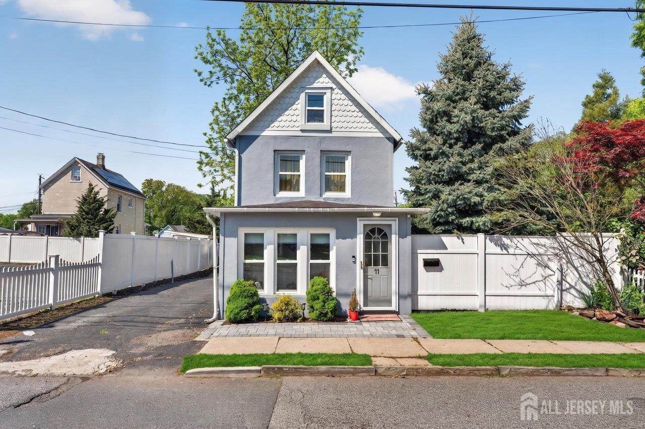 11 Mary Avenue - Photo 1