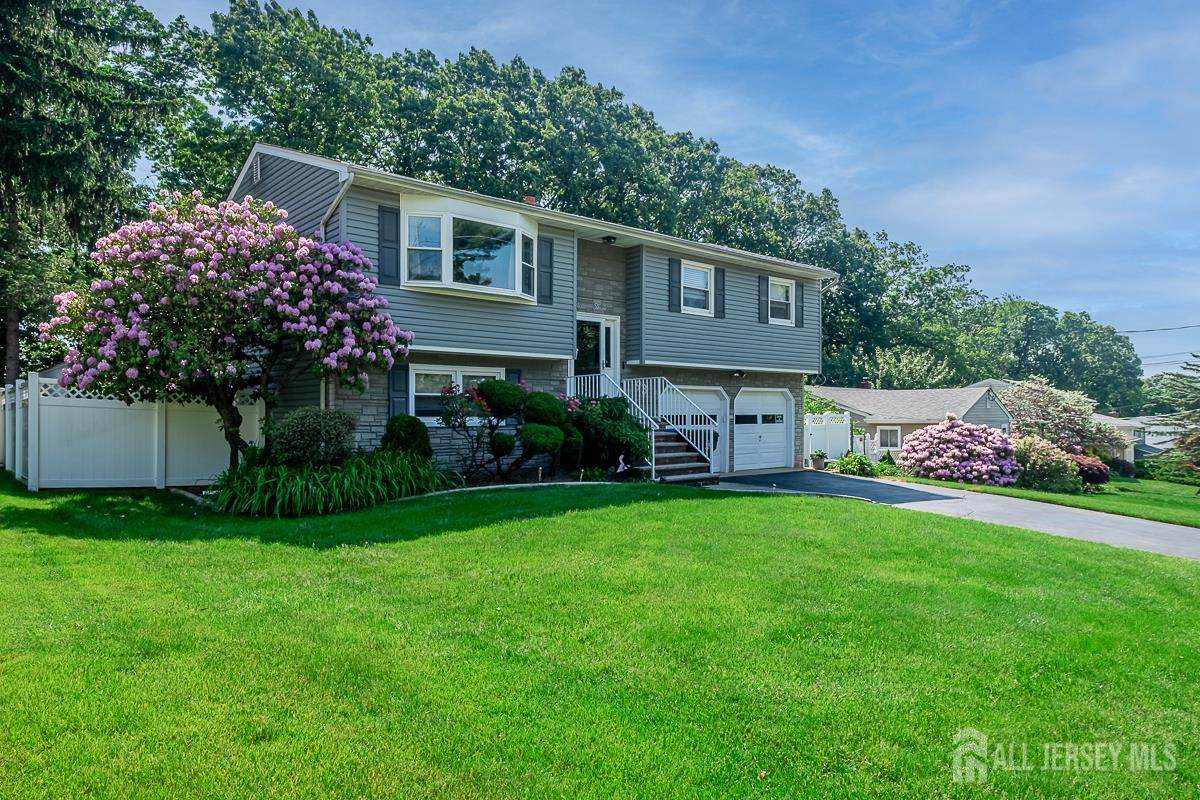 93 Hillsdale Avenue - Photo 1