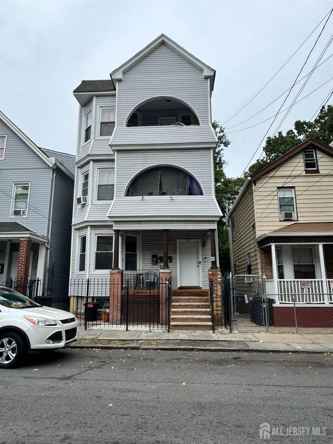 27 Alexander Street - Photo 1