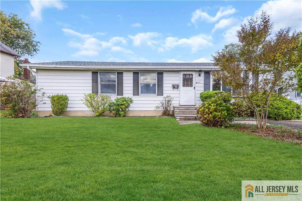 27 Railroad Avenue - Photo 1