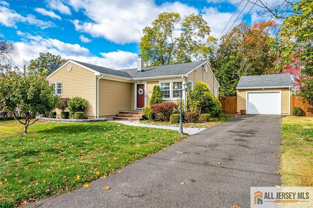 1724 Quincy Street - Photo 1