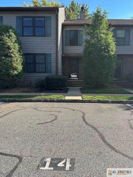 14 Pheasant Run - Photo 1