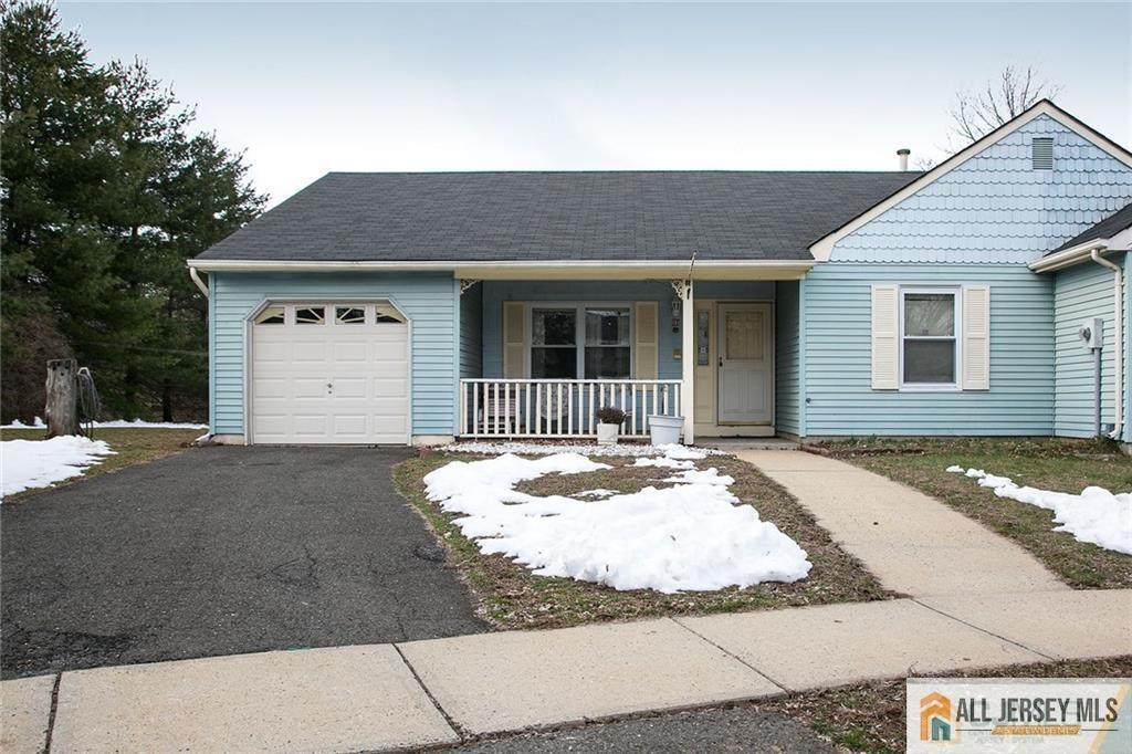 15 Clemmens Court - Photo 1