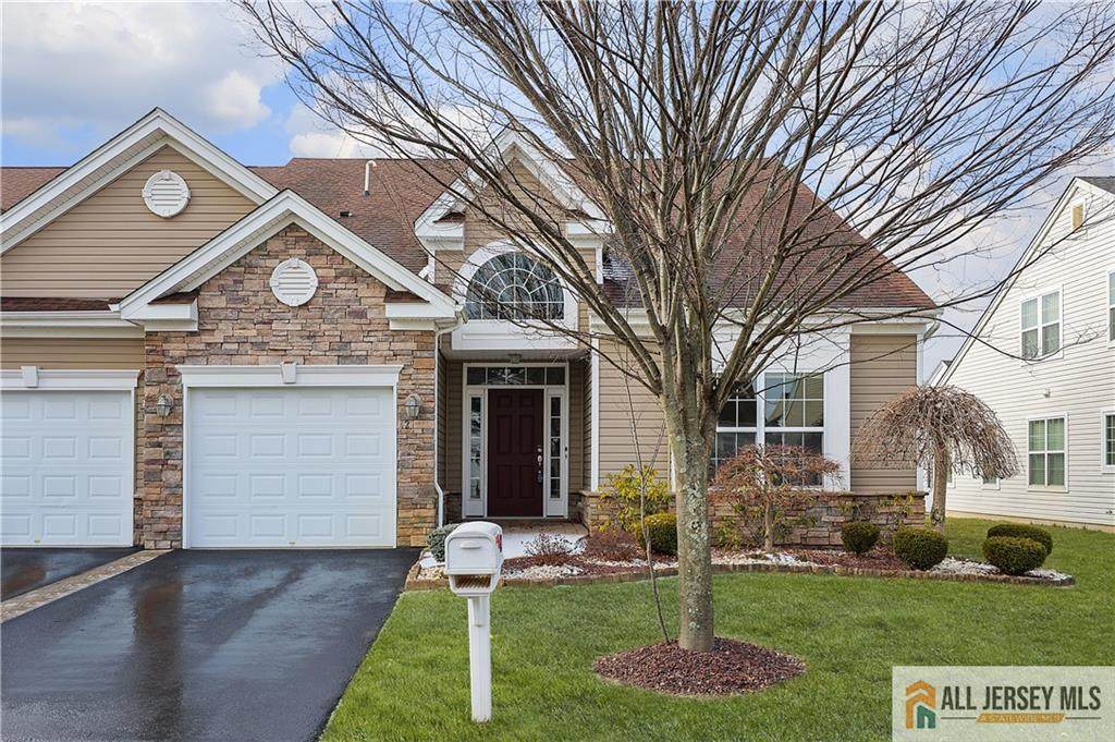 42 Gryphon Drive - Photo 1