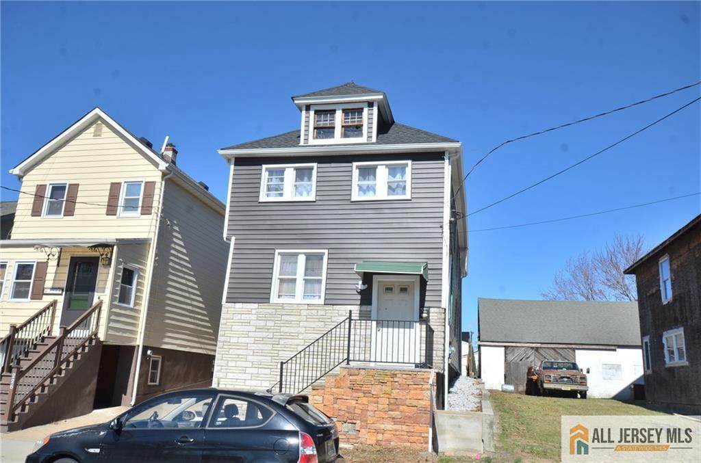 224 Gordon Street - Photo 1
