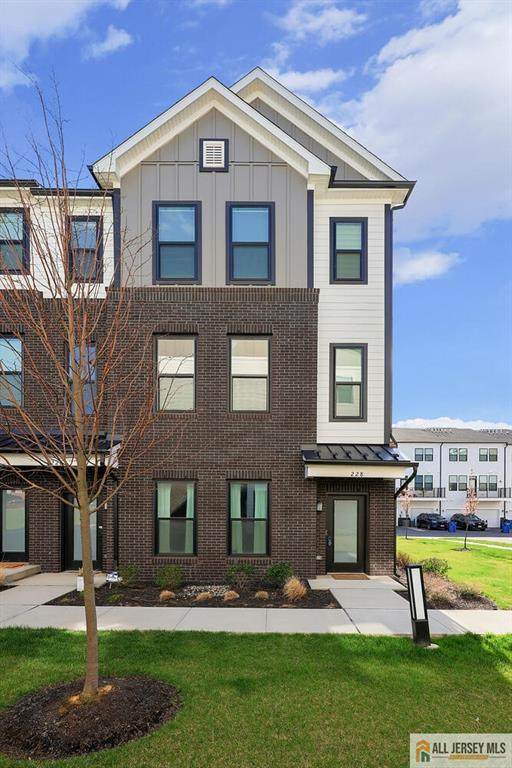 228 Peyton Place - Photo 1