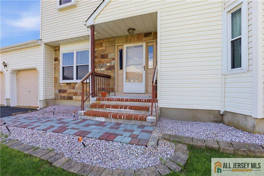 40 La Valencia Road - Photo 1