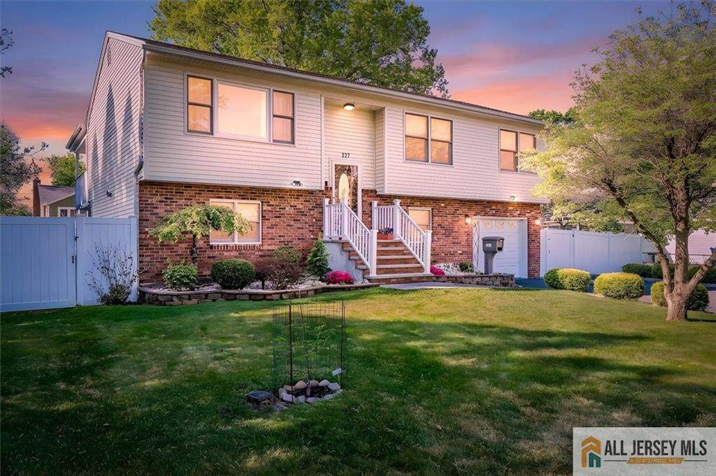 127 Warren Street - Photo 1