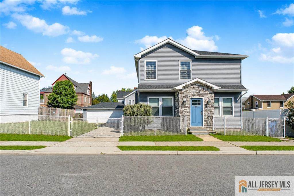 208 Catherine Street - Photo 1