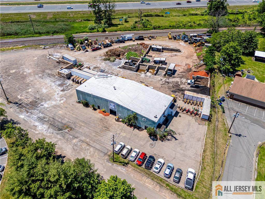 400 Talmadge Road - Photo 1