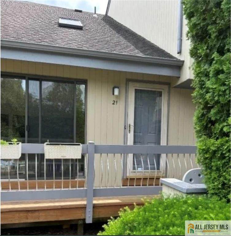 21 Woodhill Street - Photo 1