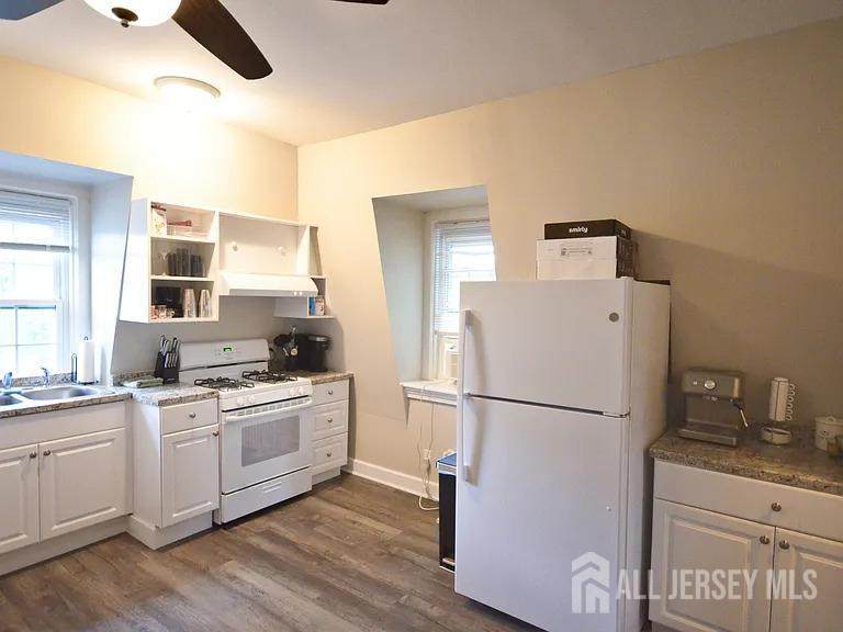 405 Washington Avenue - Photo 1