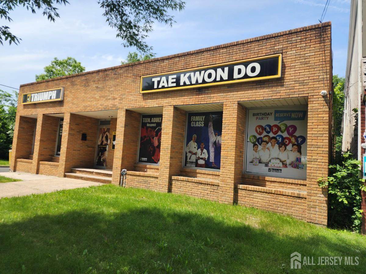 241 Union Avenue - Photo 1