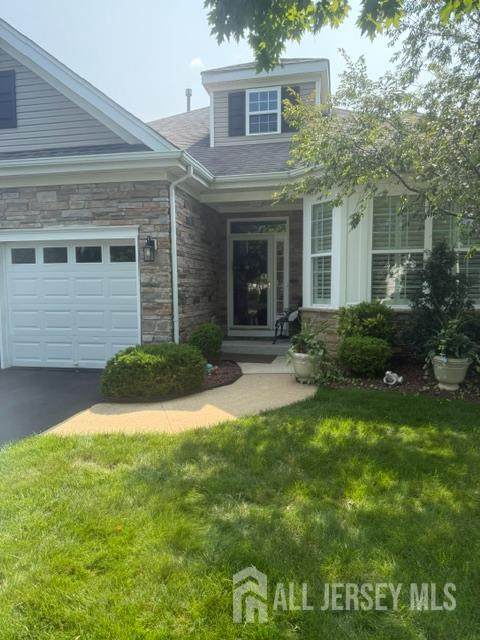 79 Crescent Way - Photo 1