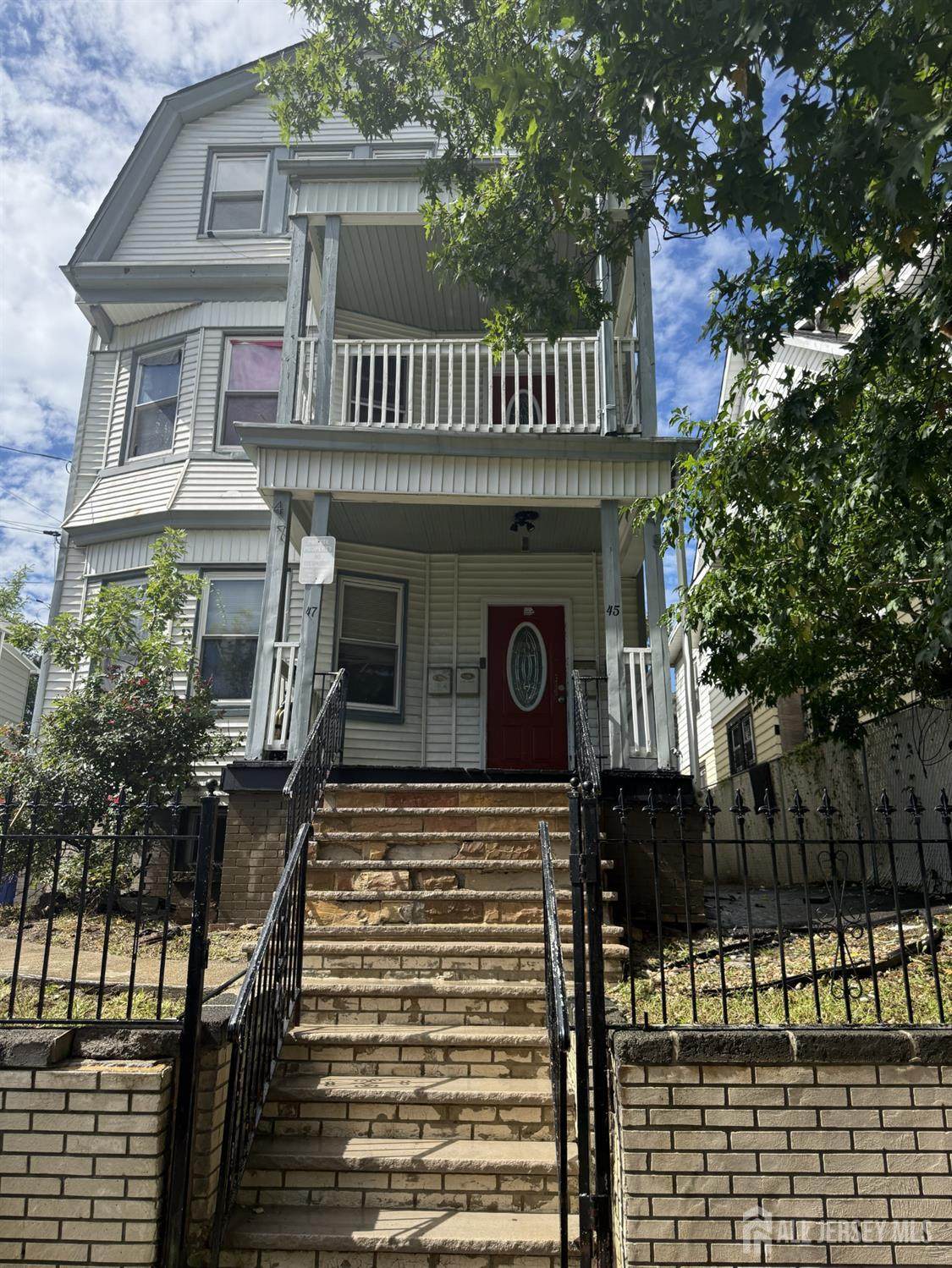 45 Columbia Avenue - Photo 1