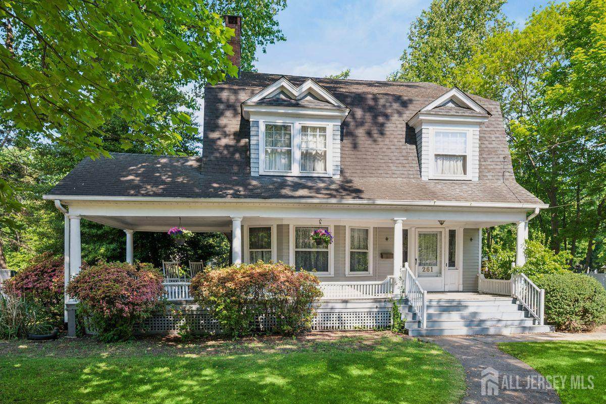 261 Beechwood Avenue - Photo 1