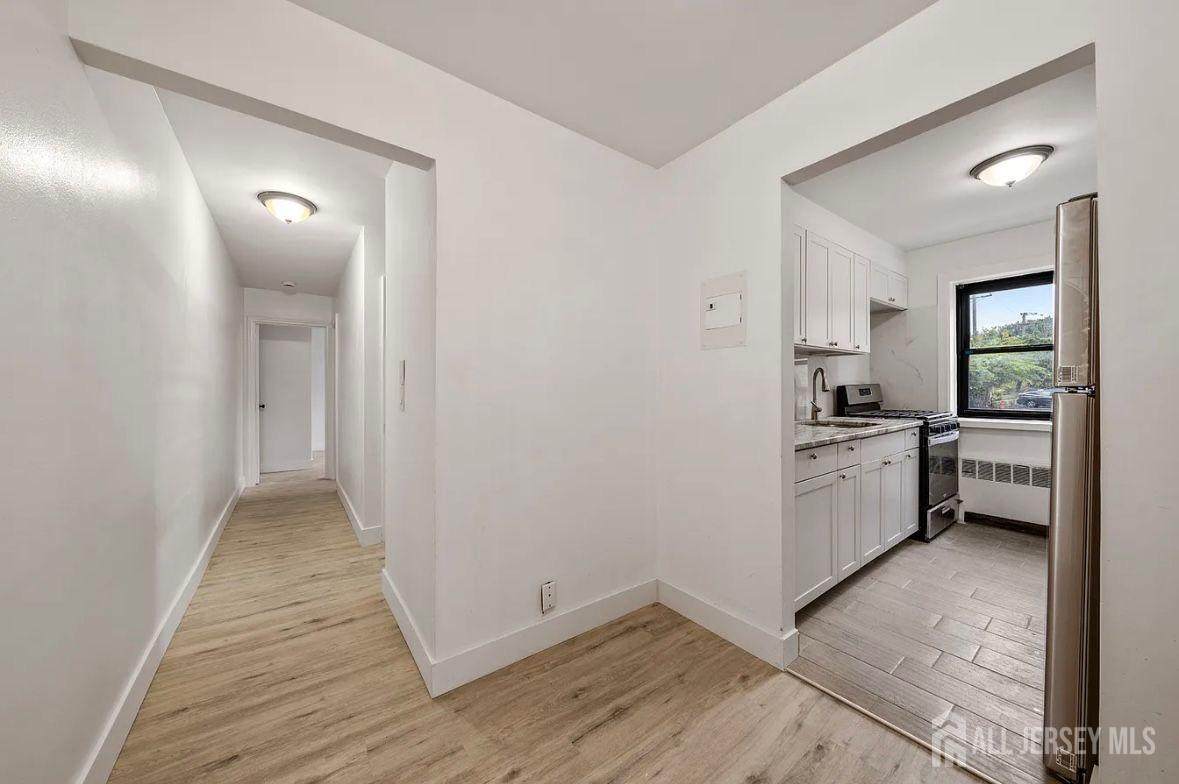 2335 Hudson Terrace - Photo 1