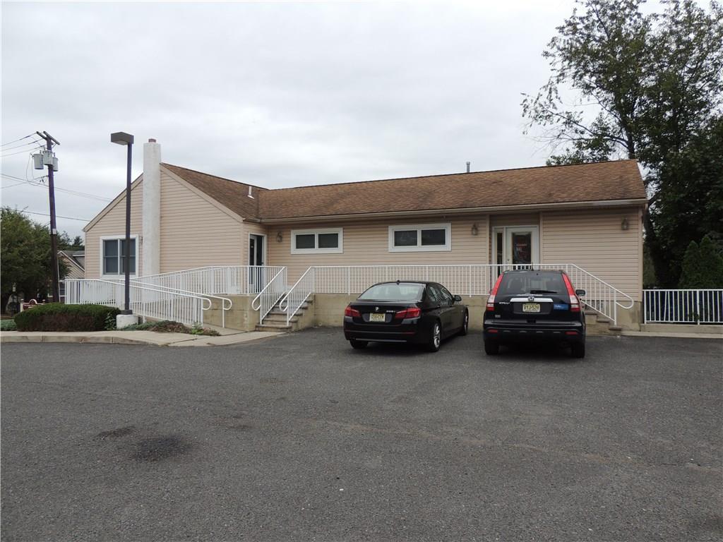 17 Plainfield Avenue - Photo 1