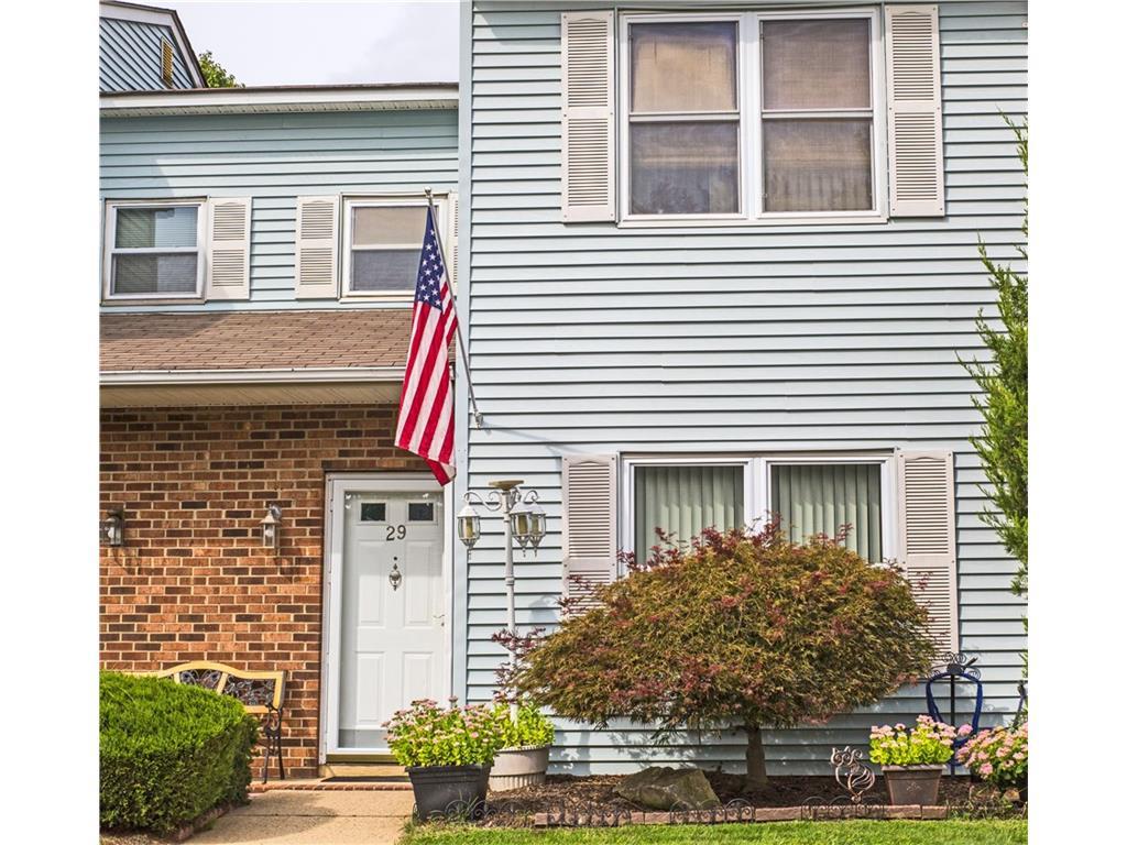 29 Hickory Court - Photo 1