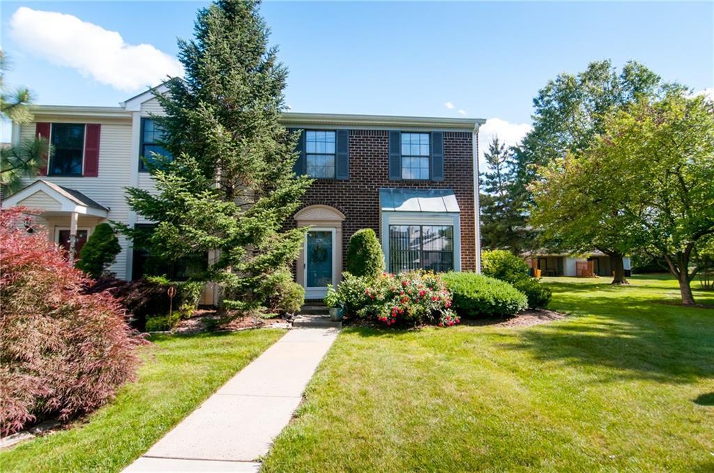 462 Andover Place - Photo 1