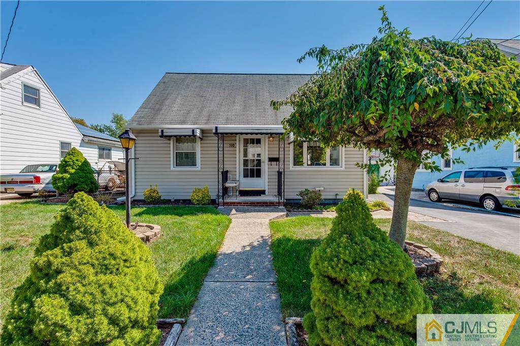 190 Jackson Avenue - Photo 1