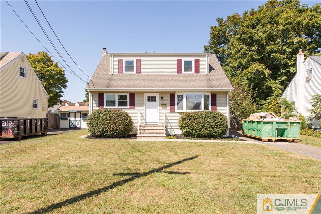 567 W Pershing Avenue - Photo 1
