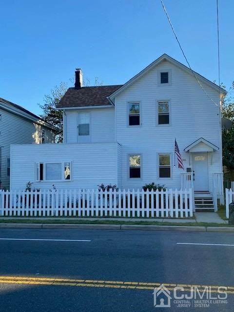 186 Buckelew Avenue - Photo 1